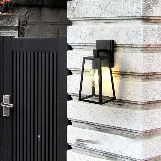 Verona Outdoor Wall Lamp